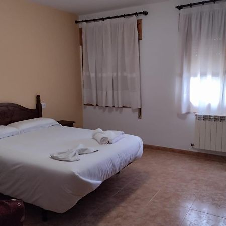 Hostal Estopinan Estopinan del Castillo Extérieur photo